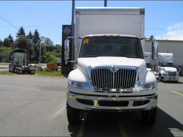 2014 INTERNATIONAL DURASTAR 4300 