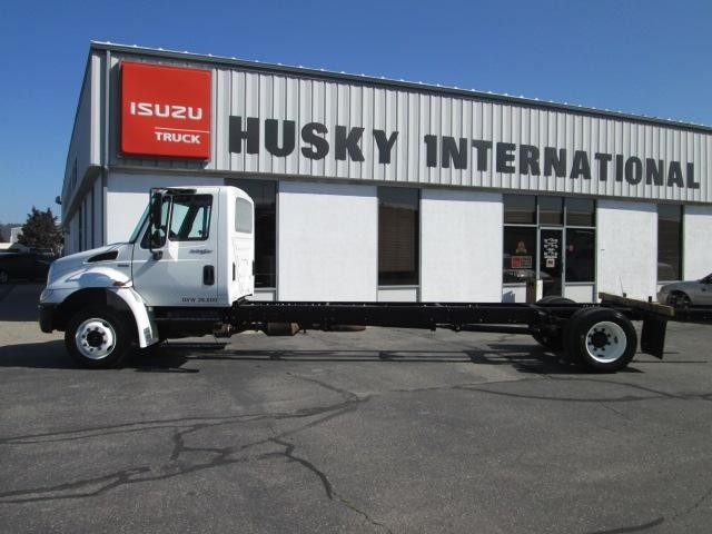 2008 INTERNATIONAL 4300LP 