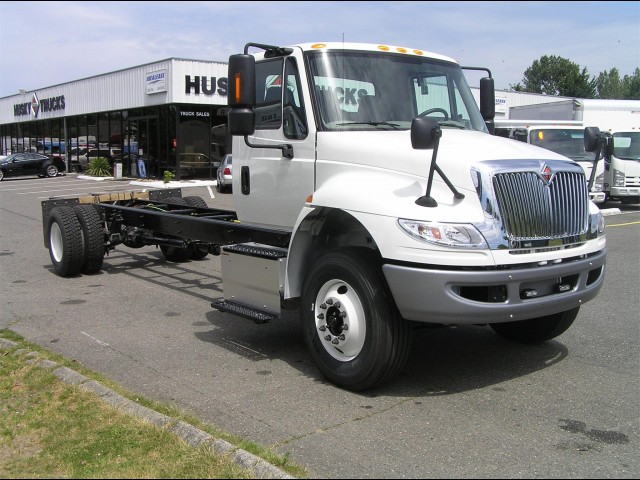 2015 INTERNATIONAL DURASTAR 4300 